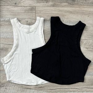 Lululemon hold tight cropped tank top